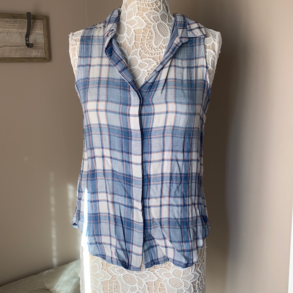 Cloth and stone buttondown plaid shirt size small